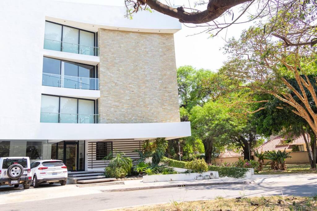 Luxurious Stay At Modern Apartment Santa Cruz de La Sierra Eksteriør billede
